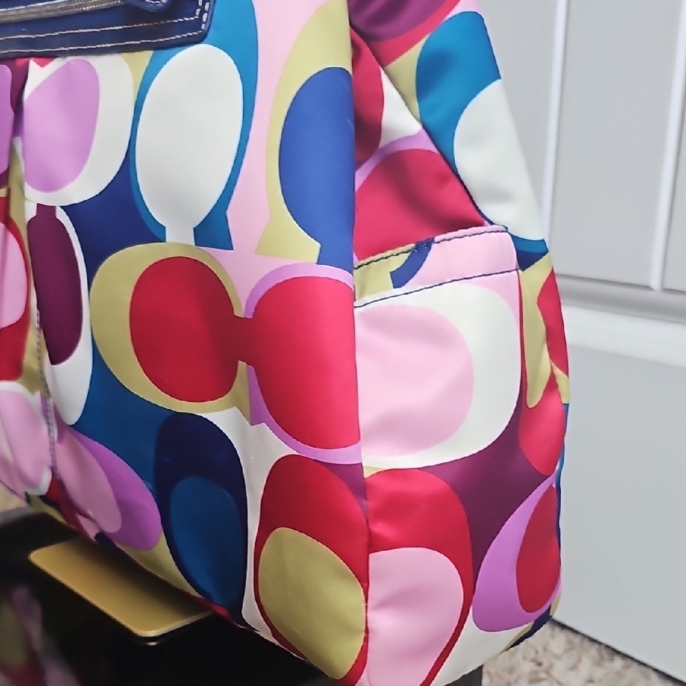 Coach 2010 Signature Scarf Print Weekender Tote Bag - Picture 6 of 16